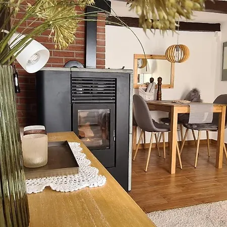 Ferienhaus-unter-reet-„ole-leev“ Klamp